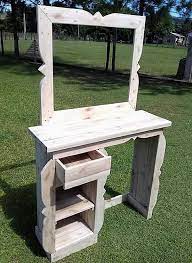 rustic vanity out of wood pallets