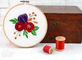 Download over 100 free high quality in the hoop, and applique machine embroidery designs. 35 Free Embroidery Patterns Cutesy Crafts