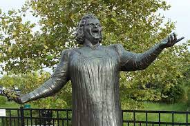 Kate Smith Statue Removed From Wells
