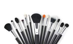 10 rekomendasi brush makeup set terbaik