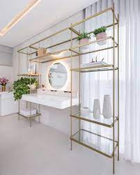 Glass Shelves In Modern Interiors