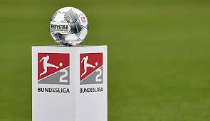 Each club plays a total of 34 matches in a season (17 at home and 17. 2 Liga Highlights Wo Kann Ich Die Spielzusammenfassungen Sehen
