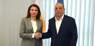 Νίνα Κασιμάτη / Συνάντηση με τον υπουργό Άμυνας της Κύπρου | Αυγή