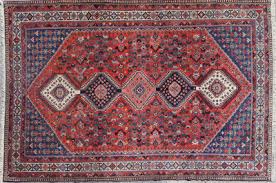 shiraz style wool rug 5 1 x 8 1