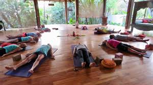 best places to practice yoga in costa rica