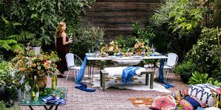 Dreamy Outdoor Dining Rooms And Tips To