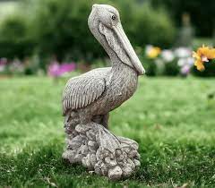 Detailed Pelican Figure Concrete Wild