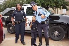 Find agency contact, demographics, type, population served and more. Houston Police Department Welcomes Pint Sized New Officer Tmc News