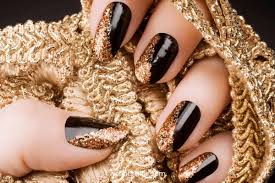 40 sparkly black nails with glitter to