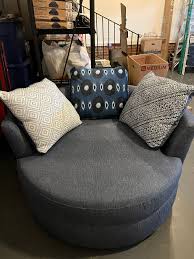 accent swivel chair rooms to go for