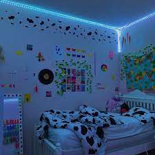 aesthetic rooms with led lights