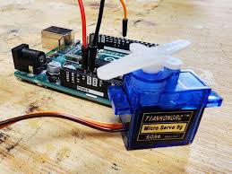 control servo motors with arduino code