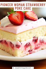 Pioneer Woman Strawberry Poke Cake gambar png