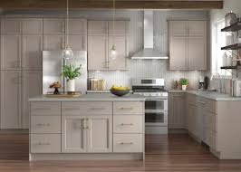 kitchen cabinet color gallery at lowe s