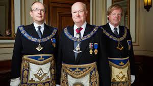 Men considering becoming a freemason really break down into three categories the first is a man who is from a 'masonic' family. Who Are The Freemasons Are There Female Freemasons And How Do People Join A Masonic Lodge