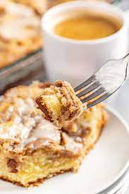 cinnamon roll swirl coffee cake from