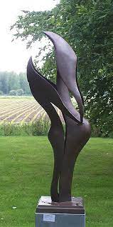 Solid Bronze Garden Sculptures Avant