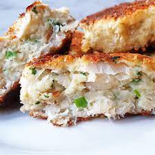 easy homemade fish cakes with a crispy