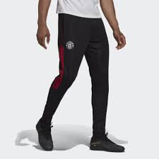 Nike sportswear trainingsanzug »men nsw trk suit wvn season« nike trainingsanzug sportswear dunkelgrau. Manchester United Ausrustung Trainingsanzug Adidas