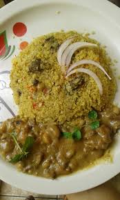 The moringa leaves (zogale in hausa)carrots, greeen pepper oils and the rice makes it all complete. Gynmrals Dishes Dambun Shinkafa Wattpad