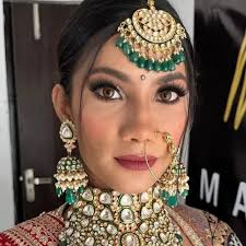 famous makeup artist in lucknow at best
