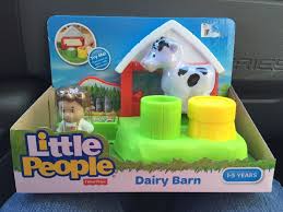 parlor cow dairy farm toy