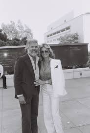 Gordon and rogers had rogers and gordon were married for more than 15 years and during this time she took his name and. Kenny Rogers Ex Wife Marianne Remembers Him After His Death