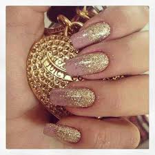 Decoración de uñas largas disenos de unas uñas swarovski uñas color vino uñas acrilicas en 3d diseños de uñas modernas uñas de diamante diseños de uñas elegantes uñas. Pin De Dawn Lilienthal Halvorson En Nails Unas Color Dorado Unas De Brillo Dorado Unas Doradas