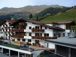 Dear guests, dear friends and acquaintances of the house of village views! Haus Dorfblick Ferienwohnung Appartement In Serfaus