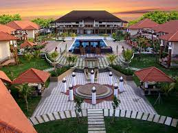 What food & drink options are available at tok aman bali beach resort? Tok Aman Bali Beach Resort Kampong Tok Bali Malaysia Compare Deals