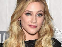 lili reinhart keeps her hair so shiny