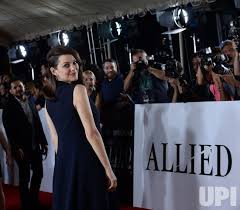photo marion cotillard attends the