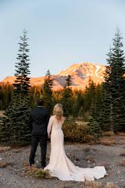 Guide to Eloping in Mount Shasta California — Kyle Loves Tori Photography