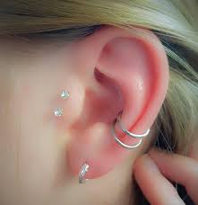 The inner conch piercing is located on the lower cartilage at the base of the ear. Piercingstudio Wien Double Tragus Und Double Inner Conch Tragus