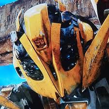 Download, share or upload your own one! Do You Prefer Bee With His Battle Mask Or Without C The Last Knight 14 Transformers Transformers Transformers Bumblebee Transformers Prime
