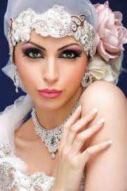 enchanting arabic make up look