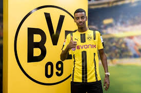 Alexander isak statistics and career statistics, live sofascore ratings, heatmap and goal video highlights may be available on sofascore for some of alexander isak and real sociedad matches. Who Is Alexander Isak Swedish Sensation In Profile After Completing 8 6million Move To Borussia Dortmund Alex Richards Mirror Online