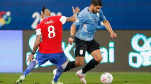 Chile vê a sua iniciativa atacante ser interrompida pelo árbitro após um jogador seu ser apanhado em posição irregular. Eplcyftwxtlzsm