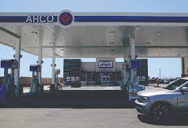 arco and mini mart opens on lee road