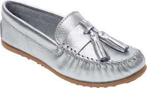 Minnetonka Grace Moccasin Silver Leather Women Shoes