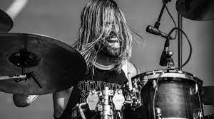 Drummer der Foo Fighters ...