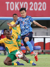 2021年7月22日 23時28分 サッカー（オリンピック） 東京オリンピックは開会式に先立ち、22日からサッカー男子の予選リーグが始まりました。 日本は東京スタジアムで行われた南アフリカとの初戦に臨み、久保建英選手のゴールで1対0で勝ちました。 T1ckwydmdl5jhm