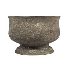 Garden Urns Decorate Your Patio With