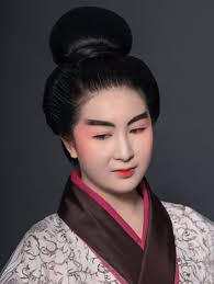 traditional han dynasty makeup look