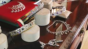 jewels of london tour robb report