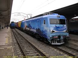 Galerie foto: Locomotiva electrică seria 480 ,,Transmontana" - www.transport-in-comun.ro/trenuri