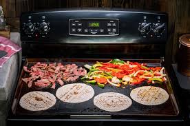 Xl flat top grill 600 cover is rated 4.8 out of 5 by 10. Flat Top Griddle For Your Kitchen Stove Steelmade