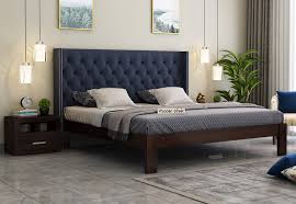 drewno upholstered bed without