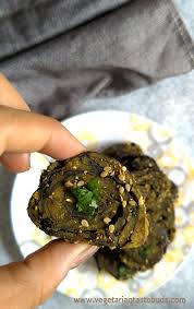 Simmi's creativity 4 минуты 50 секунд. Patra Recipe Gujarati Patra Recipe How To Make Patra Video Recipe Vegetarian Tastebuds