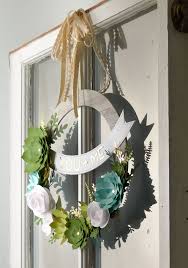 But before you start, you'll need the right products to ensure your hanging project doesn't come crashing down. 3 Unique Ways To Decorate Your Home With Paper Wreaths Make It From Your Heart